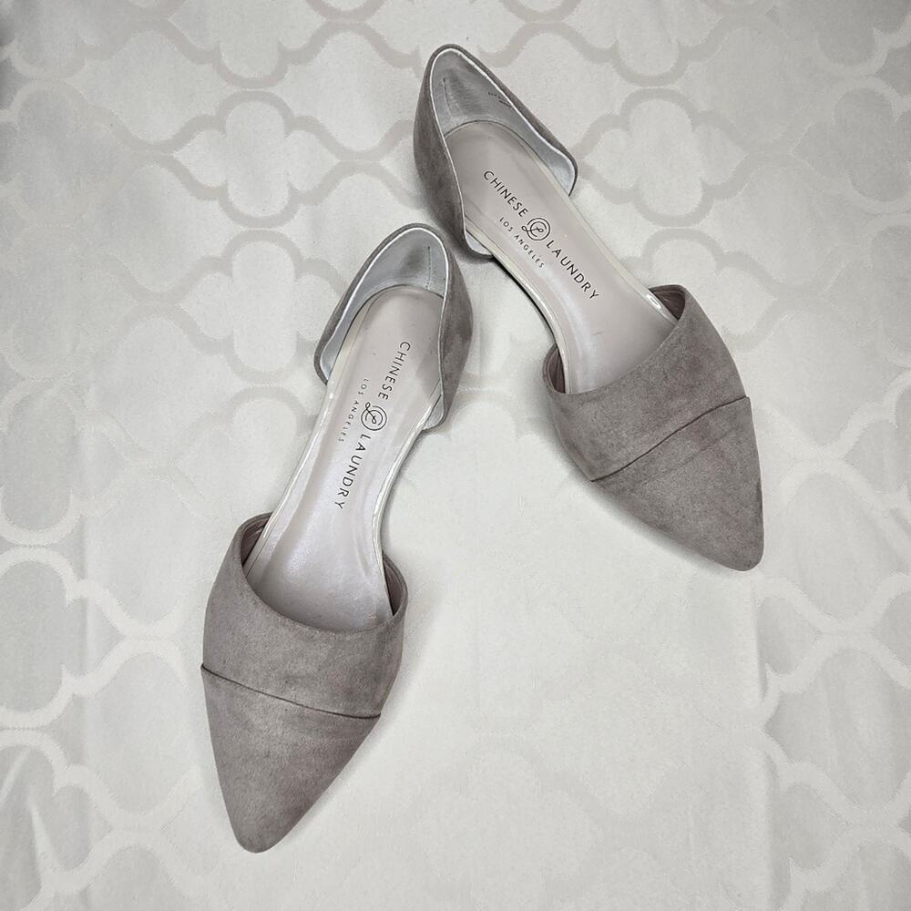 Chinese Laundry Women's Taupe Pointed Flats